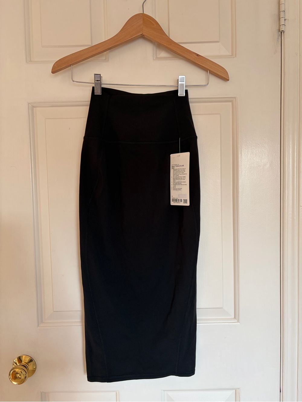 Lululemon Nulu™ Slim-Fit High-Rise Skirt in Black, Size 2, New with Tags